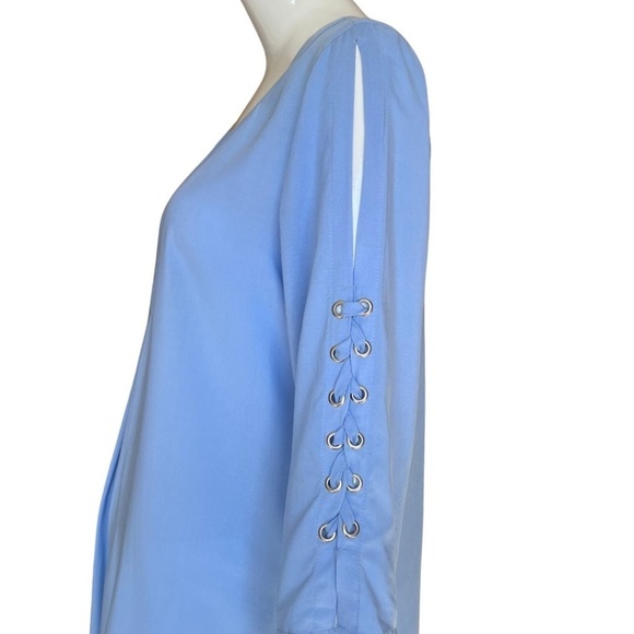 Chico's Blue Lace-Up Cold Shoulder Tunic Size Small (Chico's Size 0) NWT - Picture 4 of 5